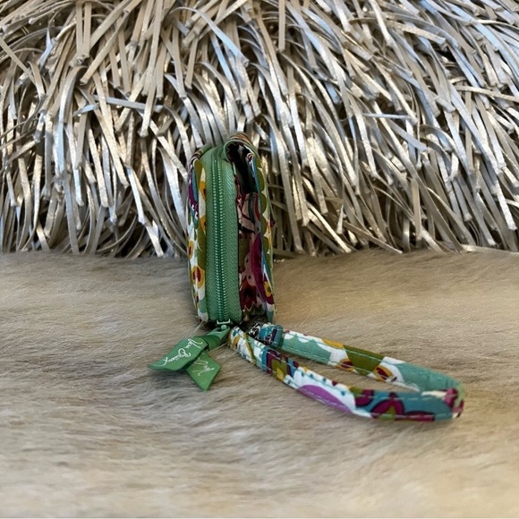 VERA BRADLEY Tutti Frutti 2013 Smartphone Wristlet Green Pink Lippies Case - Picture 4 of 10